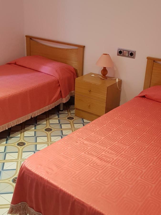 Apartamentos Nouvilas Portbou Extérieur photo