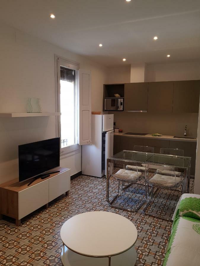 Apartamentos Nouvilas Portbou Extérieur photo
